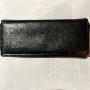 Barney’s New York black leather women’s wallet